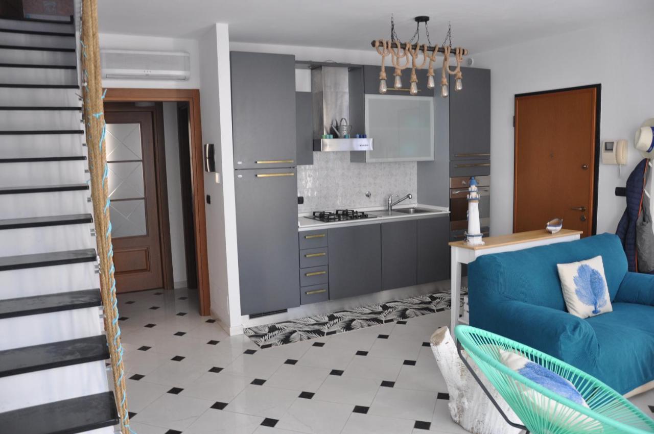 Appartamento Villa Rita A 100 M Dal Mare! Vallecrosia Exterior photo
